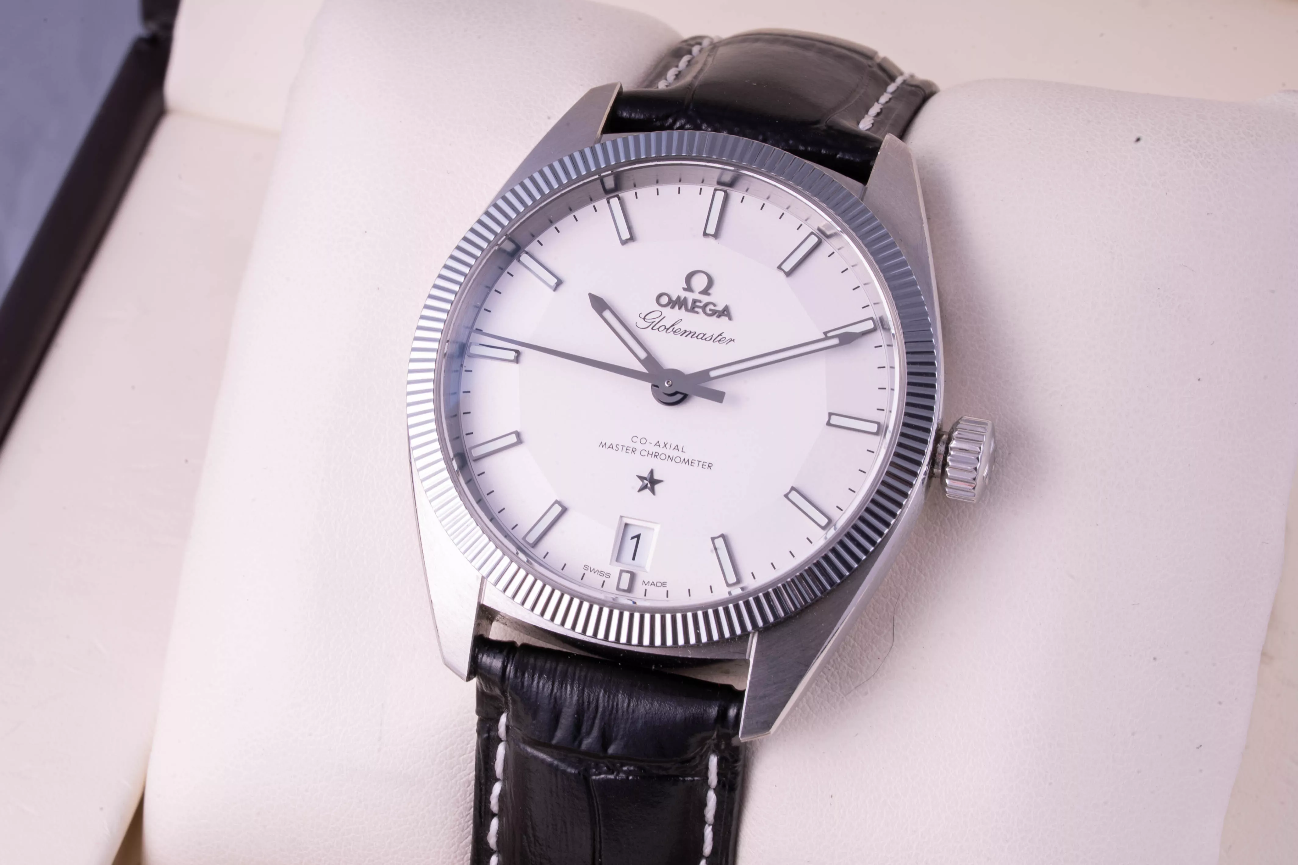 Omega Globemaster 