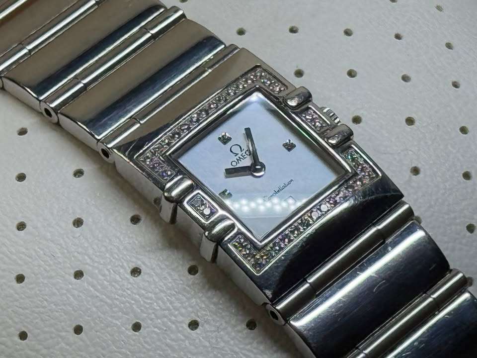 Omega Constellation Quadra D...