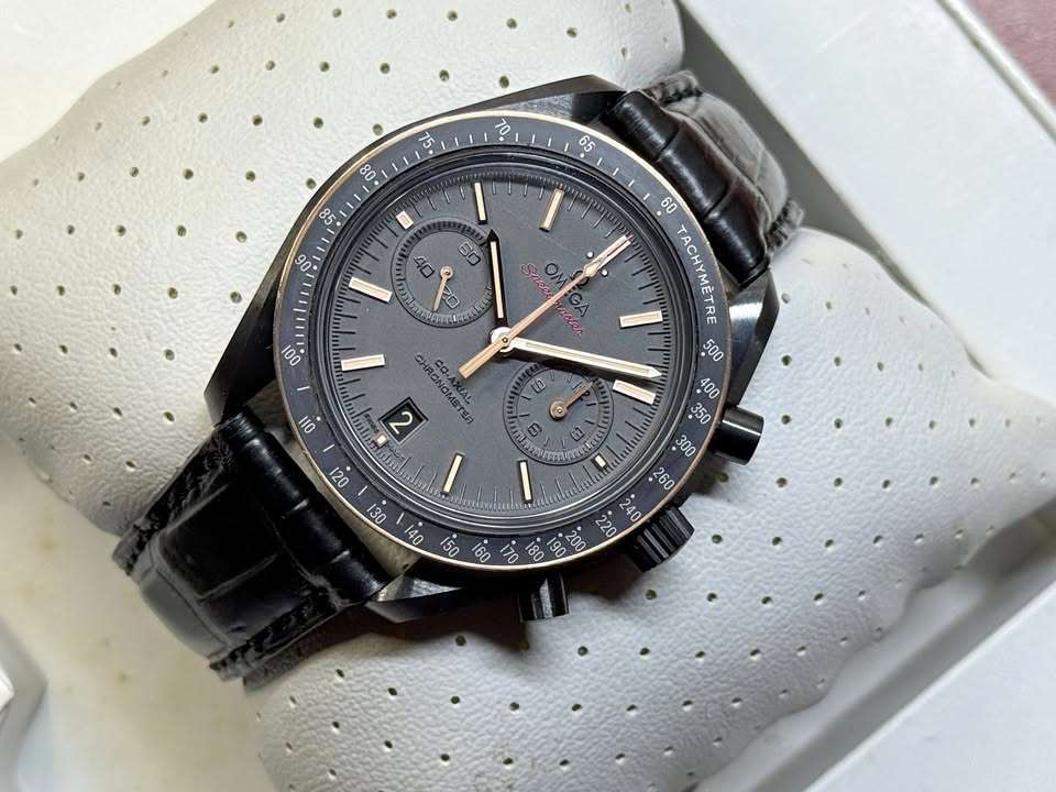 Omega Speedmaster Moonwatch ...